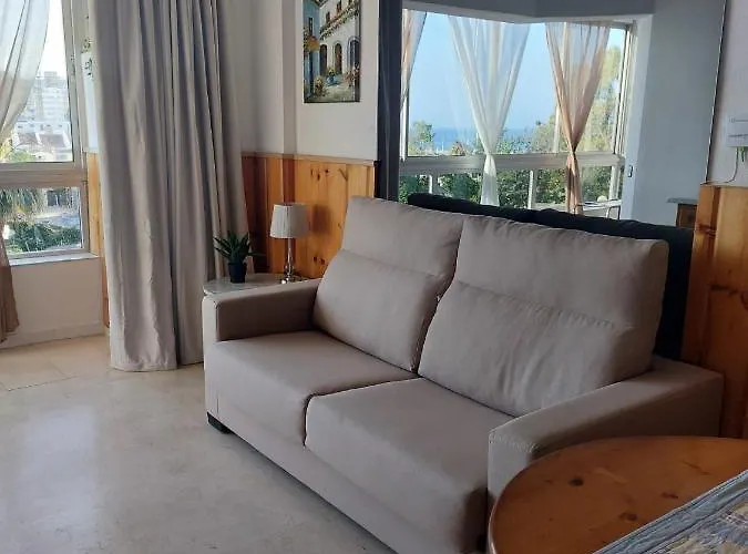 Lovely In Views Of The Sea, Pool, Terrace, Sofa Bed And Fully Equipped Kitchen Appartement *