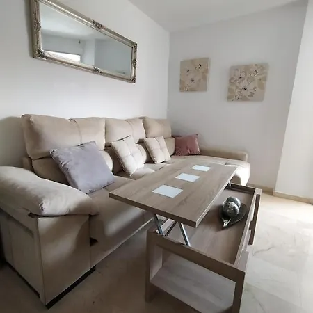 Apartmán Lovely In Views Of The Sea, Pool, Terrace, Sofa Bed And Fully Equipped Kitchen Torremolinos